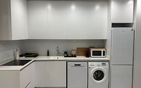 Precioso Apartamento Con Patio. Pyp
